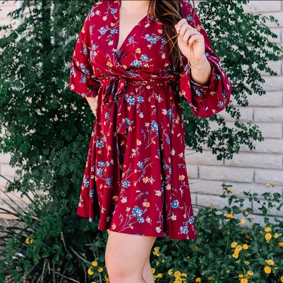 Mauve dress with floral detailing - Picture 2 of 7